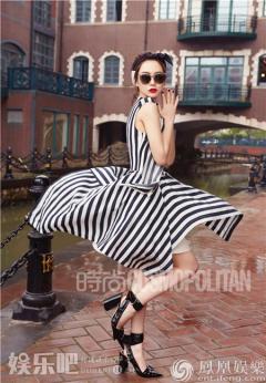 戚薇时尚大片曝光 黑超冷都女展现自由真我
