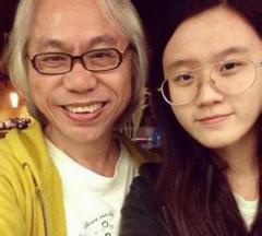 “爷孙恋”男主角遭网络围攻 小女友心疼护爱