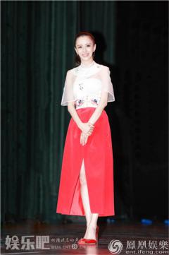 佟丽娅任《我从新疆来》出品人 心系家乡传递正能量