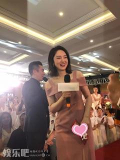 董璇离婚后首发文 宣传亲子餐厅只字未提前夫高云翔